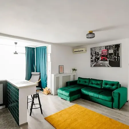 Happy Heart Hideaway