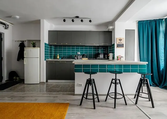 Happy Heart Hideaway *